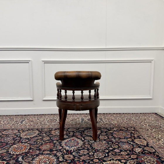 Set Klassische Englische Springvale Chesterfield Stühle – Sessel, Leather, Wood (photo 14 of 15)