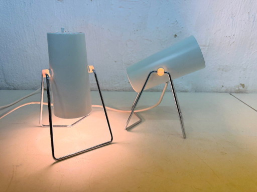 2 minimalistische cilindrische tafellampen in Space Age-stijl uit de jaren 60 en 70. – Metal