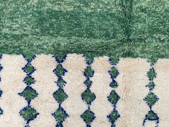 Image 1 of Beni Ourain Berber tapijt van zuivere wol, handgeweven volgens traditionele methoden, afmeting 150/250 cm