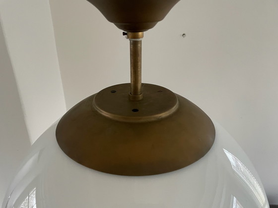 Art Deco XXL Pendant Lamp - Opaline and Brass – Glass (photo 6 of 7)