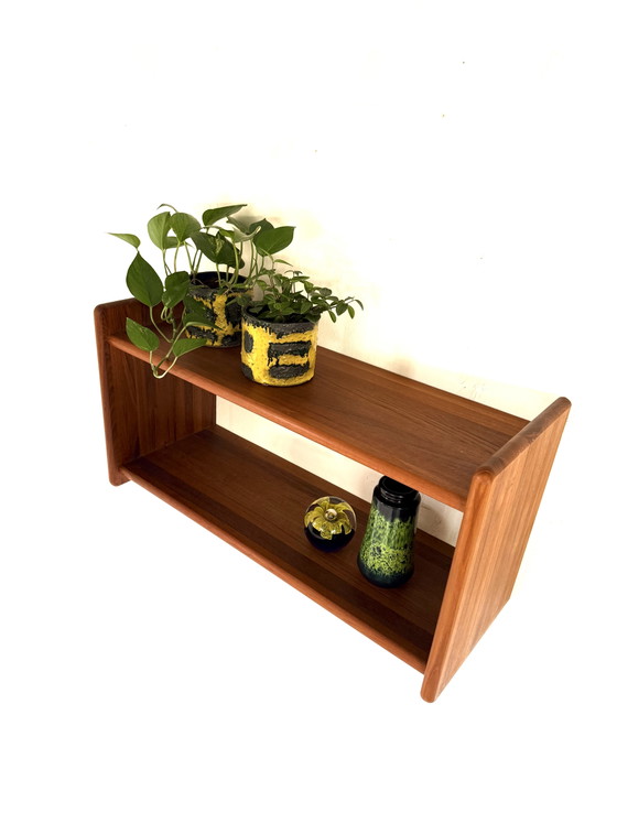 Scaffali a muro vintage in teak, Danimarca anni '70 – Legno, Metallo (photo 5 of 9)