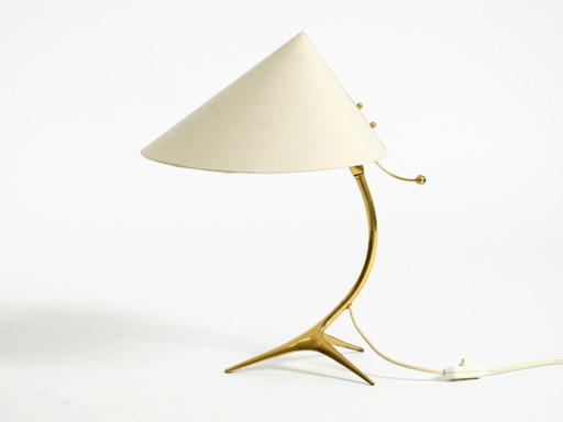 Beautiful large mid-century modern brass crow's foot table lamp by Kalmar Austria