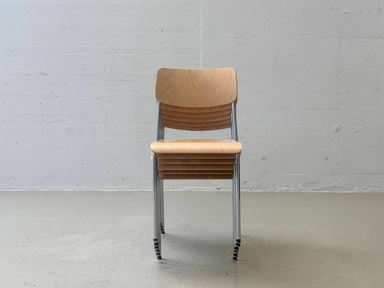 Stapelbare beukenhouten stoelen met chromen poten van Reinhard – Kuipstoelen (photo 16 of 18)
