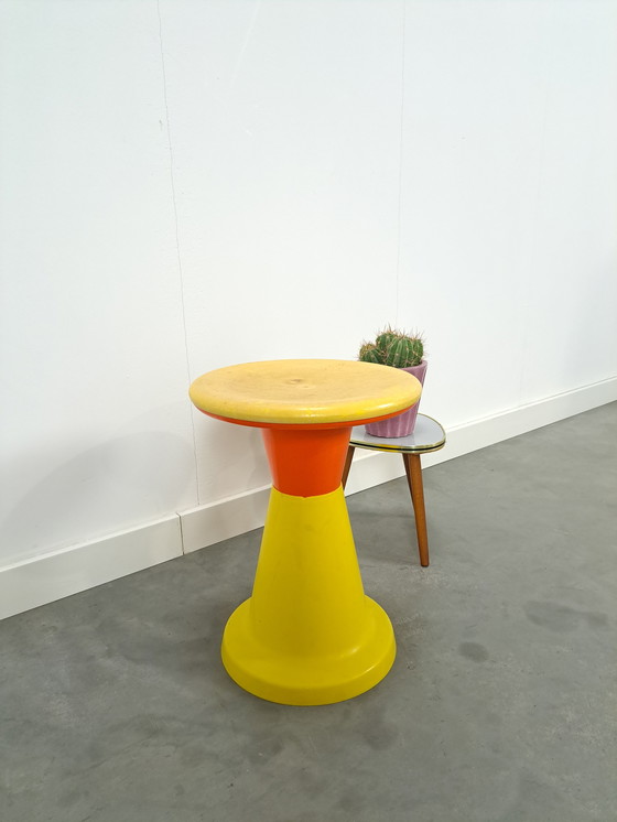 Image 1 of Tabouret en plastique de Suède Pat Pend Vintage