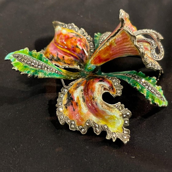 Spilla fiore di orchidea o iris smaltata in argento Mid-Century – Oggetti decorativi, Metal, Art Nouveau (photo 9 of 14)