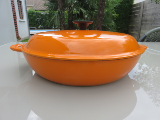 Image 1 of Cocotte "Le Creuset" Frankrijk, oranje geëmailleerd gietijzer, diameter 30cm