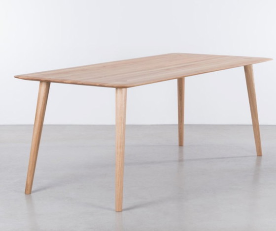 Image 1 of Wooden dining table - Sav & Okse - 220x90 - excellent condition