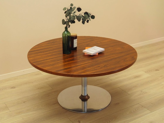 Image 1 of Table basse ronde en palissandre, design danois, années 1970, fabriquée au Danemark