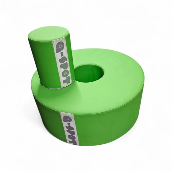 Q-SPOT Piccolo Sgabello Donut / Vinile facile da pulire / Base in polieter – Sgabelli (photo 5 of 9)
