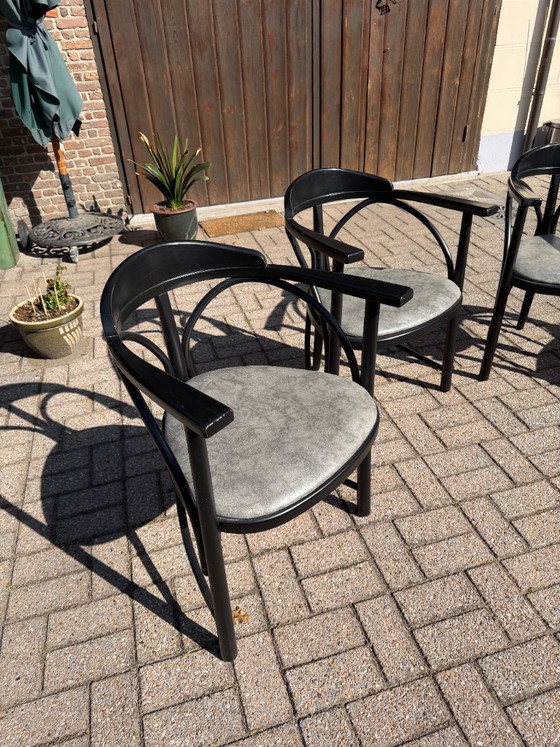 Set of 4 Thonet Triangle armchairs model 87 – Dining chairs, Skai, Wood (photo 2 of 11)