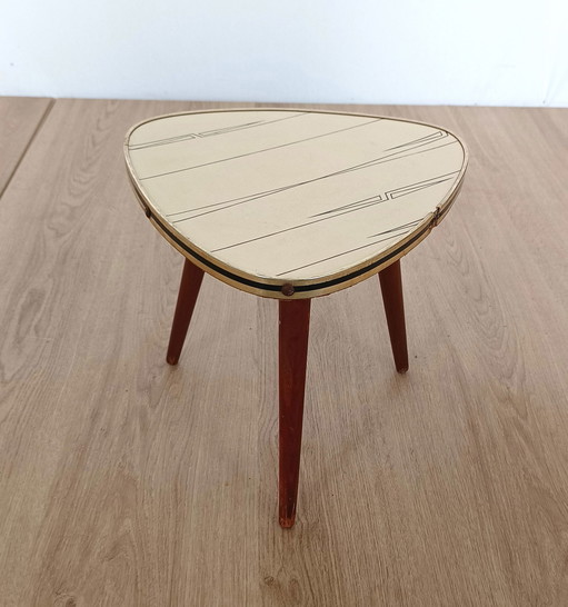 Fifties plant table