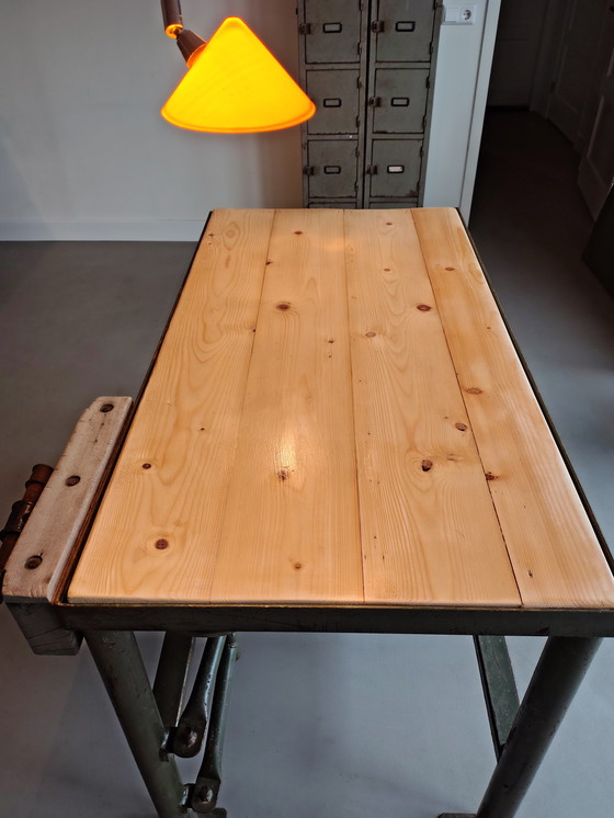 Image 1 of Workbench Nooitgedacht