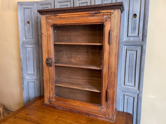 Image 1 of Vitrine suspendue, meuble de collection, meuble de toilette, antiquité française