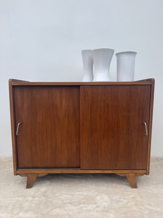 Image 1 of Niedriges Sideboard mit Schiebetüren, 1960er Jahre