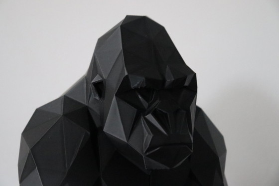 Image 1 of Geometric image Gorilla