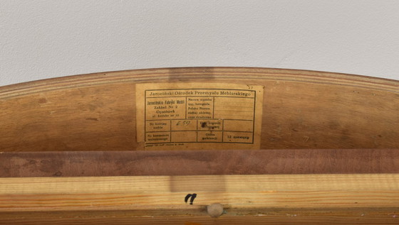 Image 1 of Uitschuifbare eettafel van Pools eikenhout uit het midden van de 20e eeuw, jaren 60.