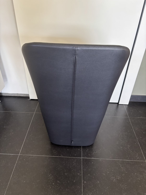 Image 1 of Poltrona Pedrali Log 366