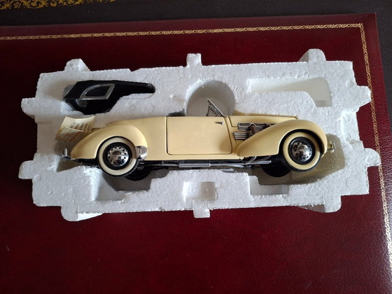 Image 1 of Franklin Mint Cord 812 Phaeton Coupé 1937 1/24