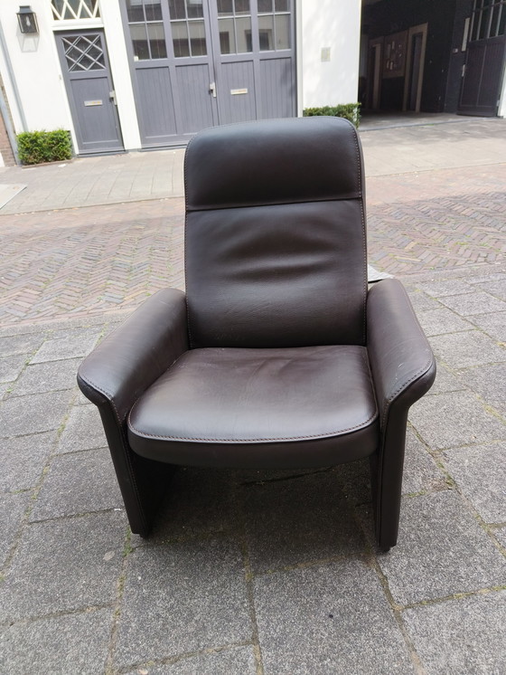 Image 1 of 2 Vintage desede De Sede Svizzera collo pelle ds50 DS 50 poltrone e hocker marrone scuro
