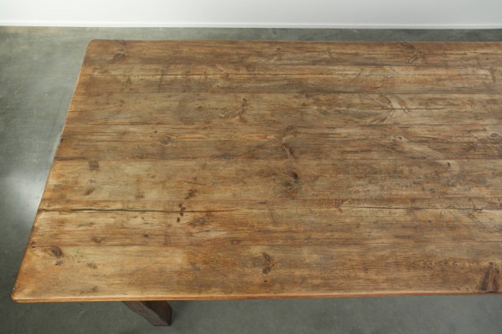 Muy bonita mesa de comedor de granja antigua grande del siglo XIX hecha de madera de pino con un aspecto (photo 8 of 13)