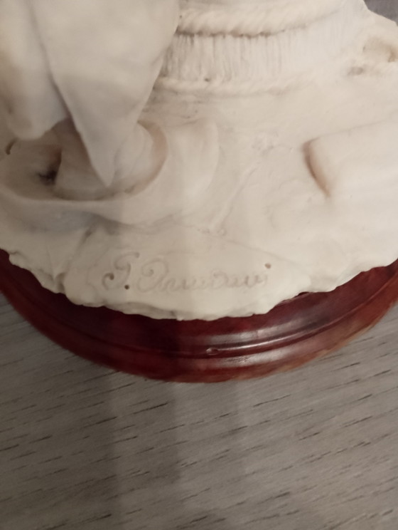 Image 1 of Sculpture italienne Giorgio Armani Capodimonte washday 