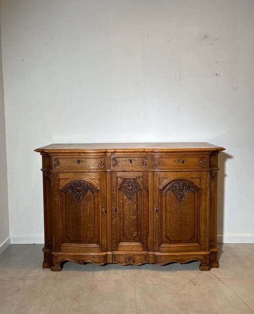 Aparador antiguo de roble estilo Luis XV – dressoirs