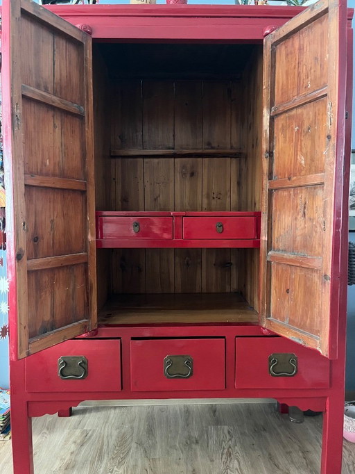 Chinesischer Hochzeitsschrank • Restauriert • Massivholz • Messingbeschläge