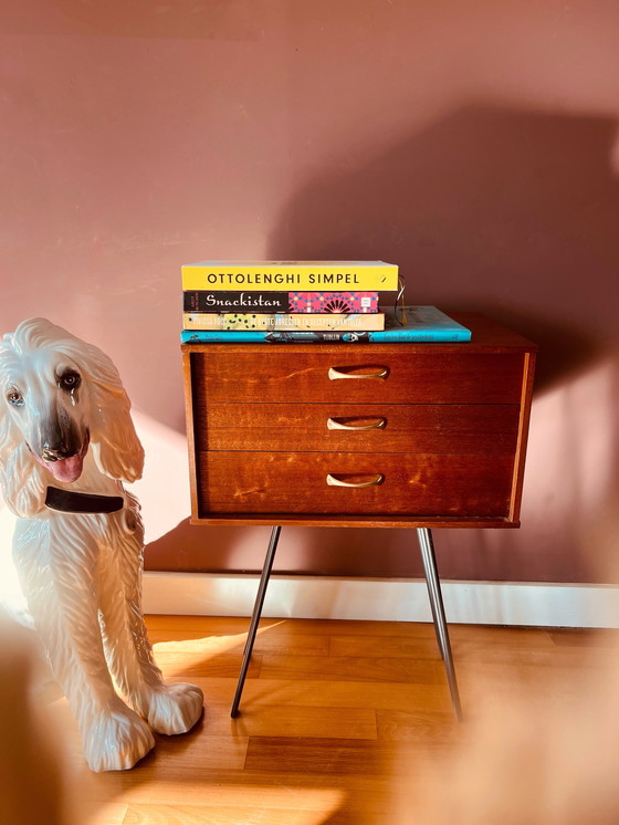 Image 1 of Vintage besteklade op pootjes