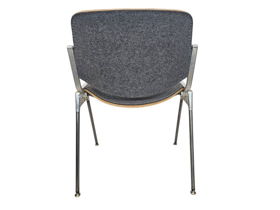Image 1 of Castelli - modelo DSC 106 - diseño Giancarlo Piretti - Gris - Italia - años 60