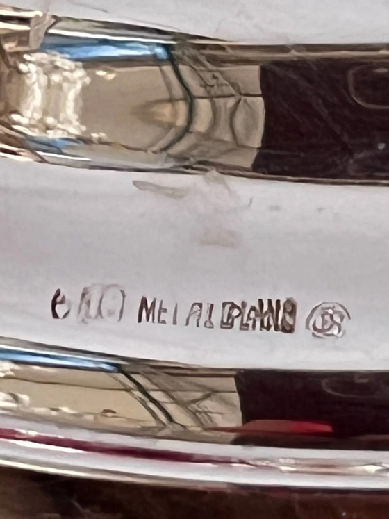 Coppia di candelabri. Metallo argentato. – Portacandele (photo 5 of 6)