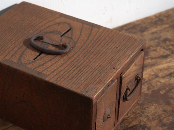 Antica scatola di legno giapponese con cassetto – Periodo Meiji–Taishō (c.1890–1920) – Armadi contenitori (photo 10 of 40)