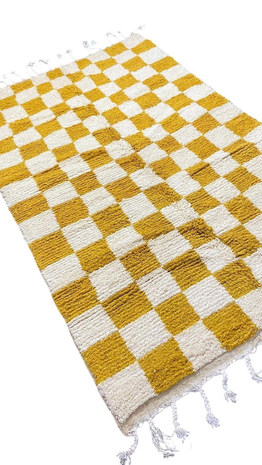 Tapis berbère fait main - Motif moderne en forme d'échecs (250x150 cm)