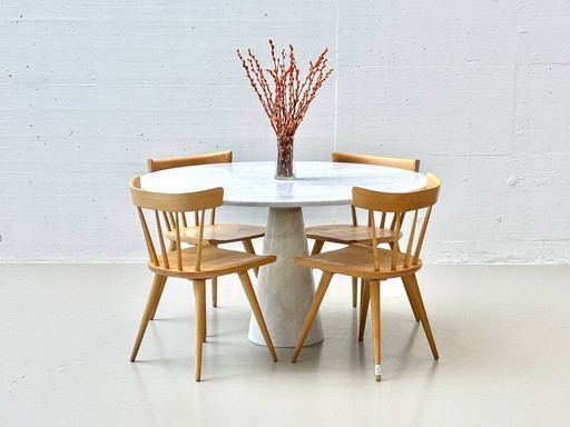Round table in Carrara marble by Carlo Scarpa for Cattelan Italia, 1970s