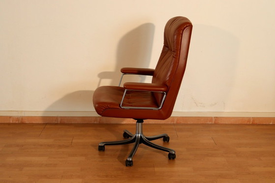 Image 1 of Tecno P126 Chefsessel, entworfen von Osvaldo Borsani für Tecno im Jahr 1966