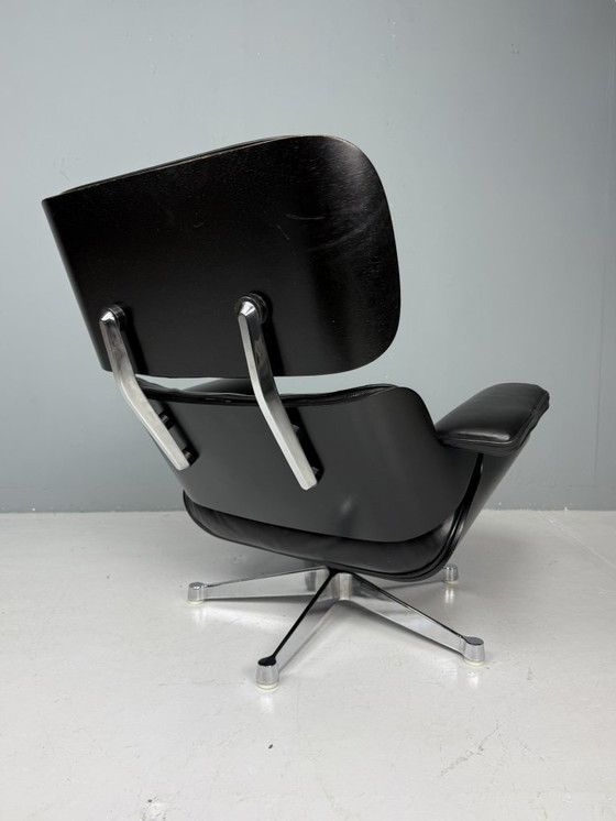 Image 1 of Poltrona Eames Lounge completamente nera di Herman Miller, anni '70