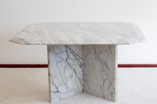 Table d'appoint italienne en marbre de Carrare