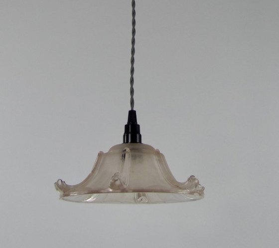 Image 1 of Vintage art deco pendant lamp with a frosted ribbed block-shaped glass shade in Ezan style.