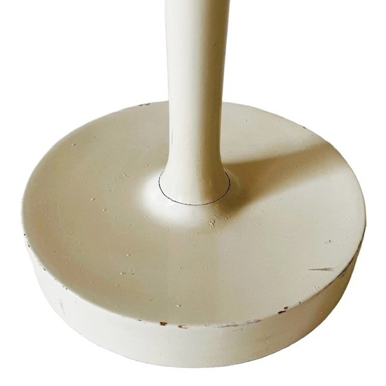 Image 1 of Lampe de table rétro danoise en bois 1960