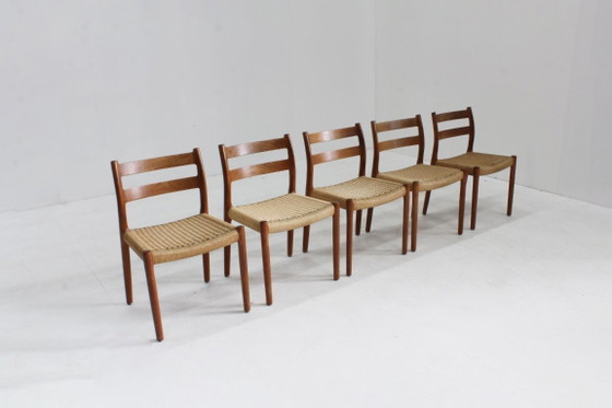 Image 1 of 5 x Vintage Deense eetkamer stoelen Niels Otto Moller model 84 papercord