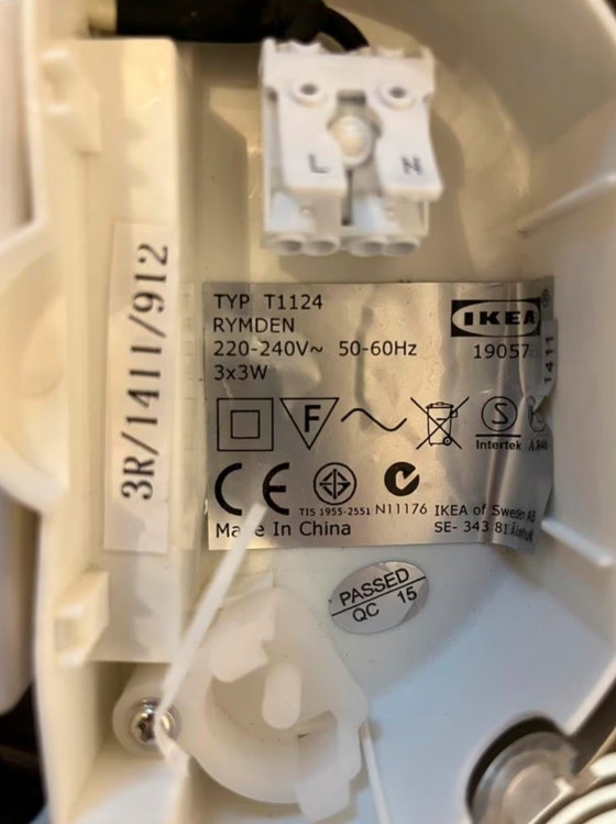 Image 1 of Lampada da soffitto Ikea T1124 Rymden 3 lampade a LED - Lunghezza 52 cm Larghezza 13 cm