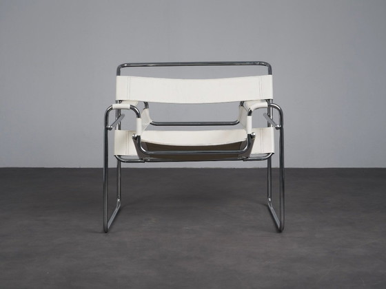 Leather Tubular Steel Lounge Chair in Bauhaus Style, Italy, 1990s – Armchairs, Metal (photo 2 of 9)