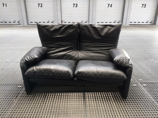 Cassina Maralunga 2 zits zwart leer