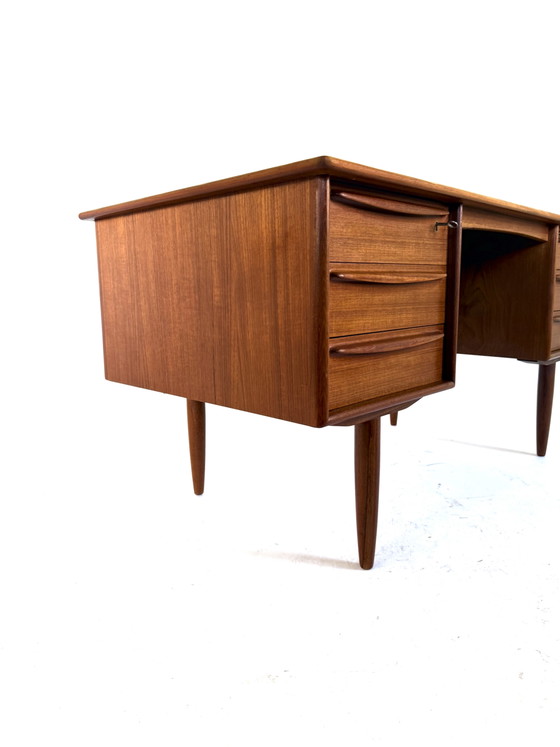 Vintage Teakhouten Bureau, Svend Åge Madsen ‘60 – Wood, Brass (photo 6 of 15)
