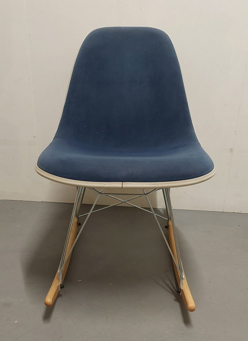 Very nice Eames / Miller rocking chair