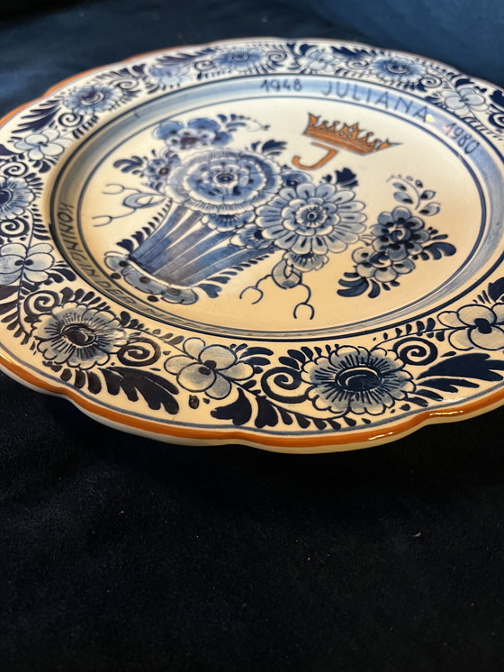 Image 1 of Delft Blauw handgeschilderd limited oplage. Koningin JULIANA der NEDERLANDEN 1948-1980 Royal Delft Blue Hand Painted Exclusive 