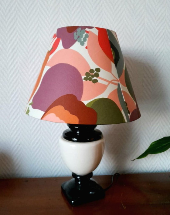 Image 1 of Vintage ceramic lamp and fruit-themed lampshade