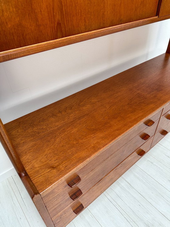 Image 1 of Dänisches Teak-Highboard RY20 aus den 1950er Jahren von Hans J. Wegner für Ry Møbler – Mid-Century-Schrank