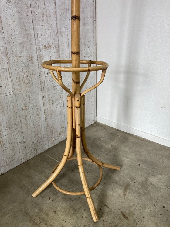 Image 1 of Appendiabiti vintage in rattan