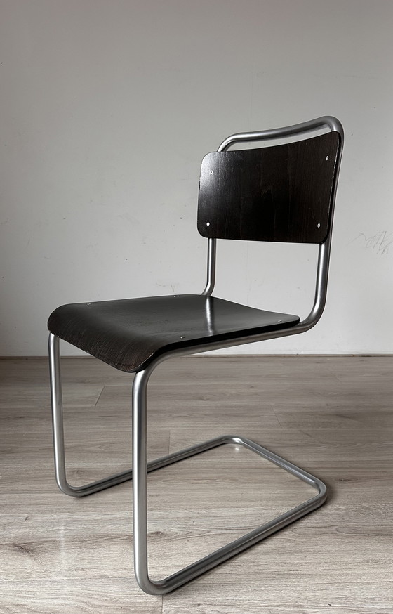 Image 1 of 4x Gispen 101 design dining chairs