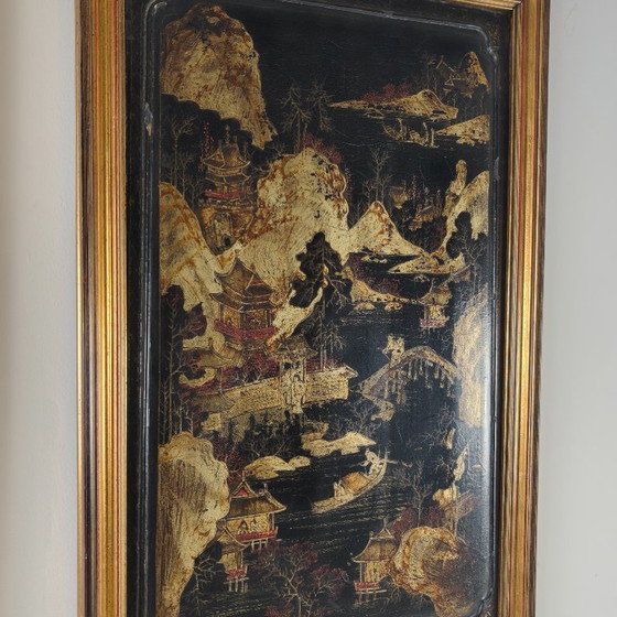 Image 1 of Impresionante par de paneles de estilo chinoiserie del siglo XIX con marcos dorados.